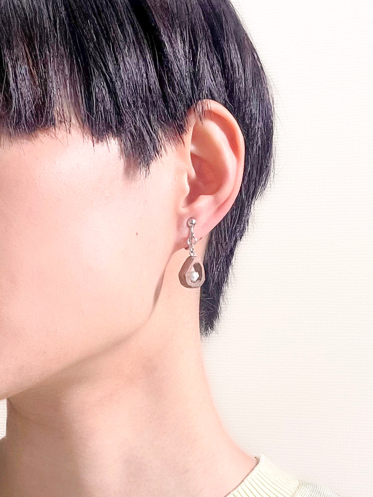 木のピアス・イヤリング | ウォルナット or シャム柿 | 揺れる ティア―ドロップ | Zarame